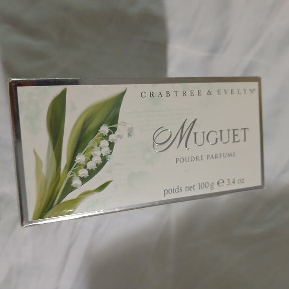 NIB Crabtree & Evelyn Lily of the Valley Perfumed Dusting Powder 3.4oz USA MADE - Picture 6 of 9